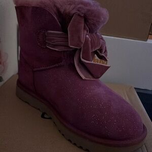Brand new women’s uggs